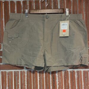 NWT Columbia Arch Cape Remix Women’s Shorts size XL